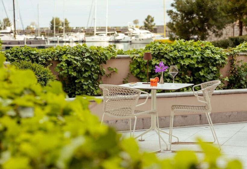 هتل Tivoli Portopiccolo Sistiana Wellness Resort & Spa