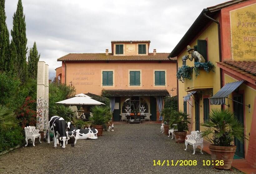 Отель Fattoria Santa Lucia
