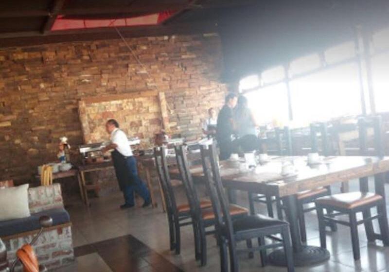 First Inn Hotel & Business