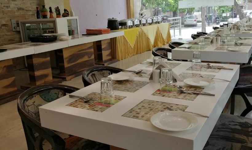 호텔 Kyriad  Jaipur