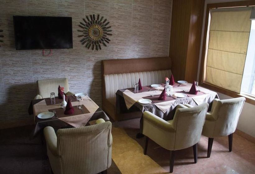 Fotos del hotel Oyo Premium Vani Vihar:  16