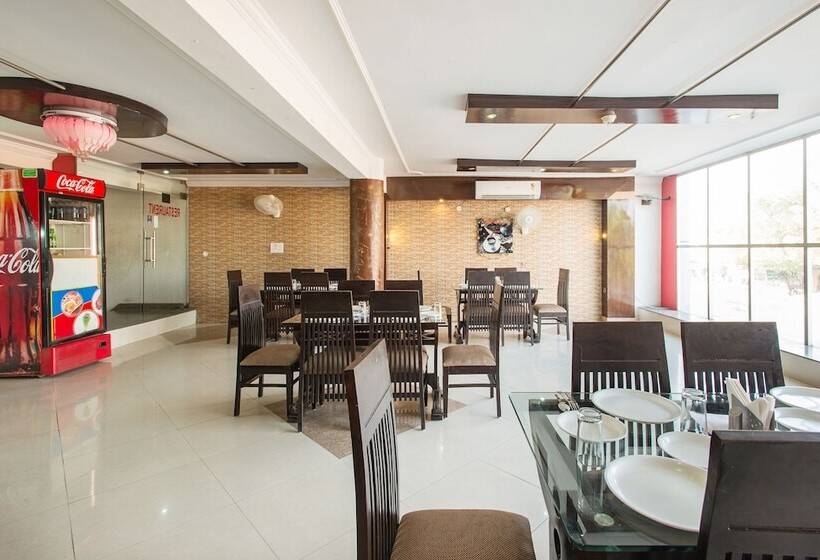 Fotos del hotel Oyo Rooms Airport Tonk Road:  19