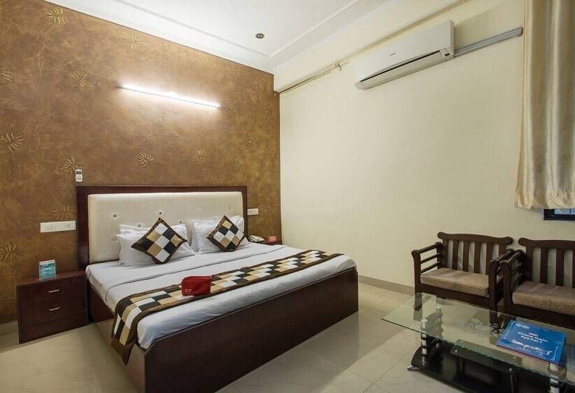 Oyo Rooms Airport Tonk Road
