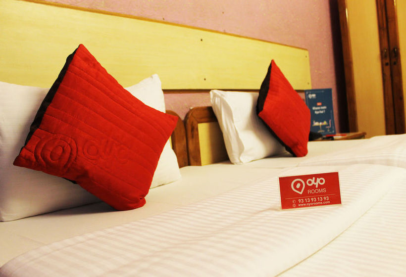 Hotel Oyo Rooms Noida Sector 12