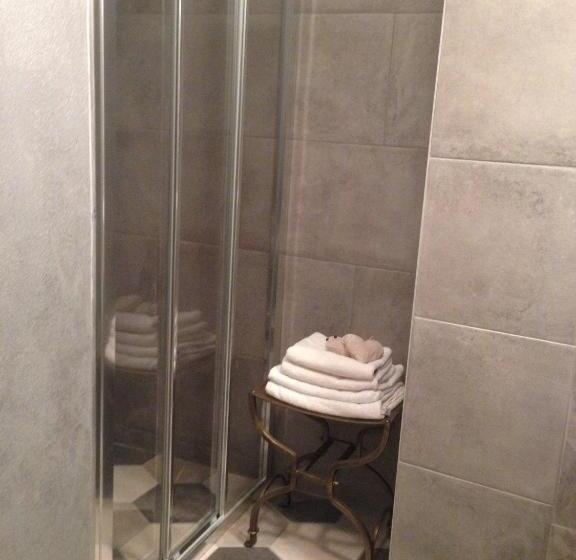 هتل Penzion Kostnický Dům