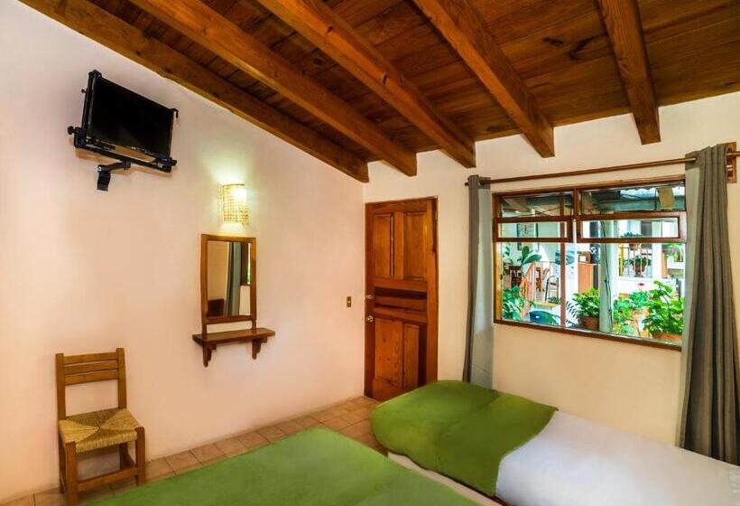هتل Posada Real Del Valle