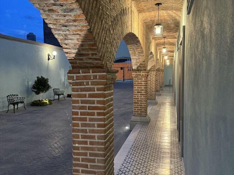 فندق Posada Real