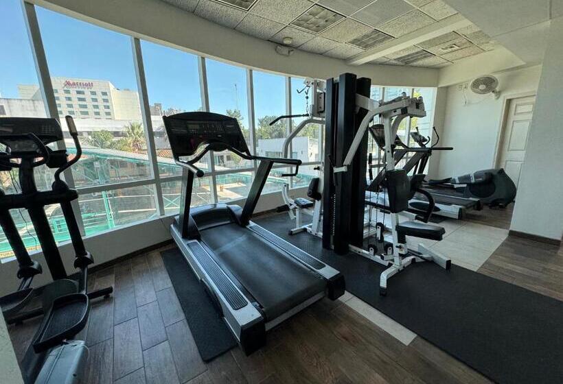 هتل Real Inn De Tijuana