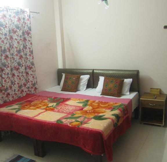 پانسیون Kedar Guest House Feel At Home