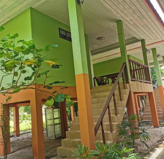 Phalarn Inn Resort