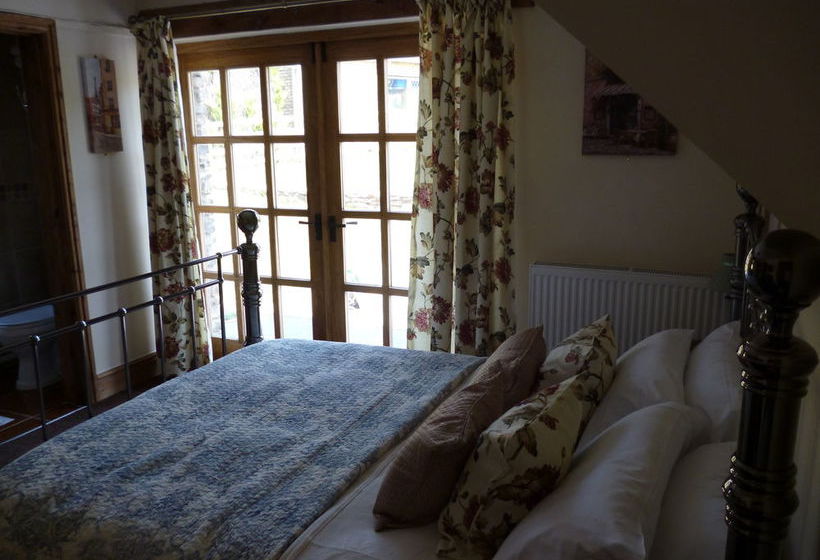 Bed and Breakfast Ferryside Farm