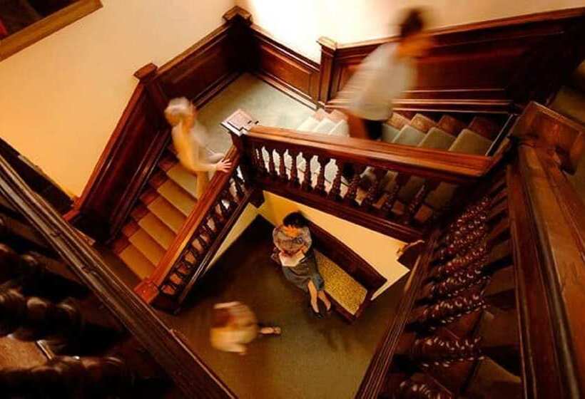 تختخواب و صبحانه Sarum College
