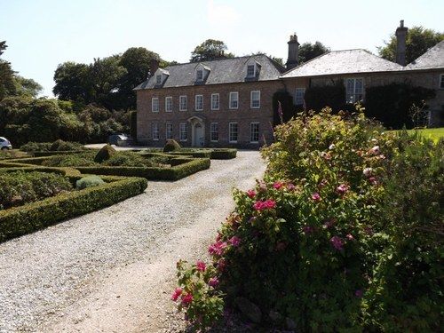 Bed & Breakfast Trereife House