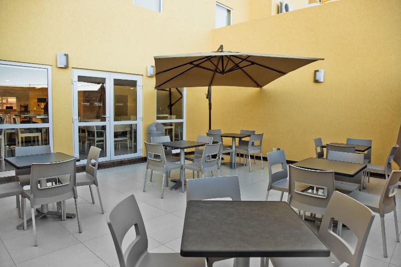 هتل City Express By Marriott Apizaco