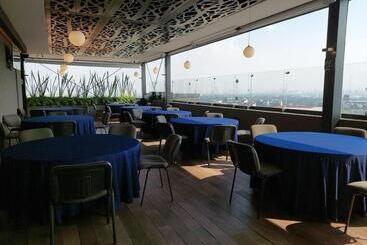 هتل Holiday Inn Express Mexico City Satelite, An Ihg