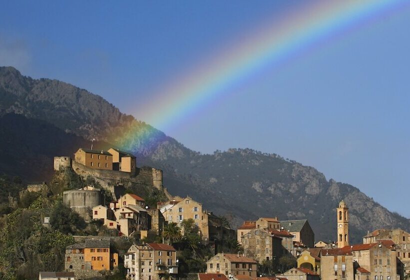 هتل Hôtel Duc De Padoue