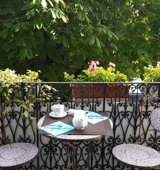 هتل Hôtel Duc De Padoue