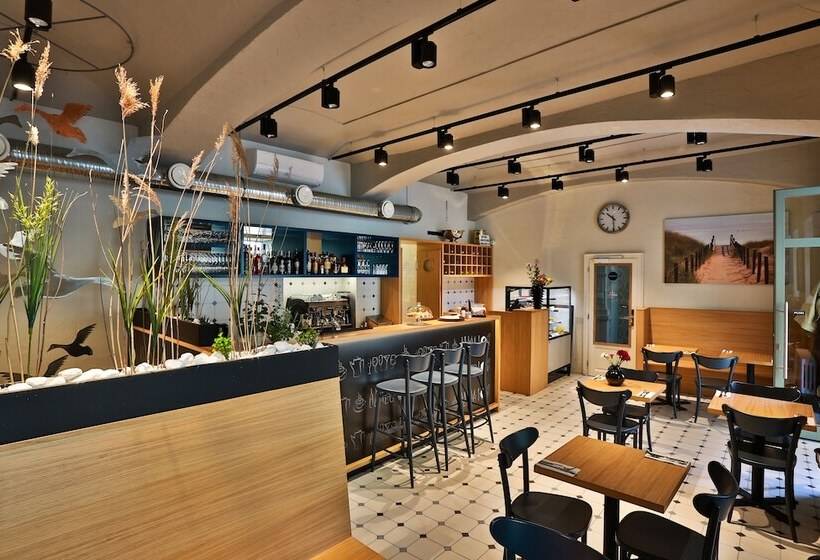 Fotos del hotel James  & Apartments:  20