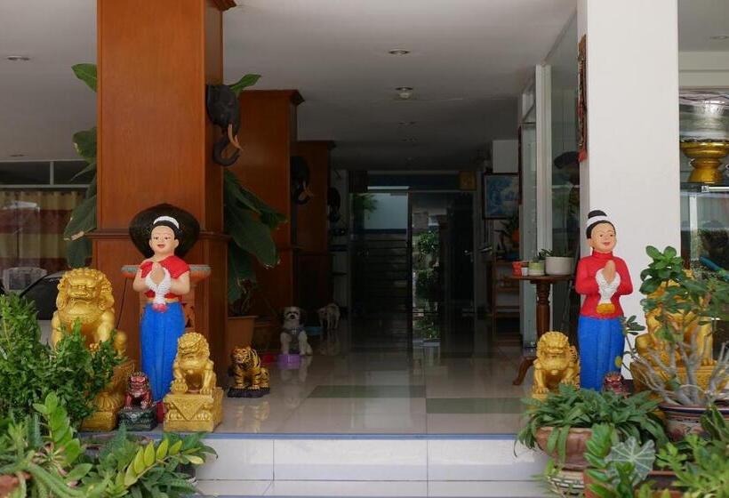 هتل Kaewchantra Mansion