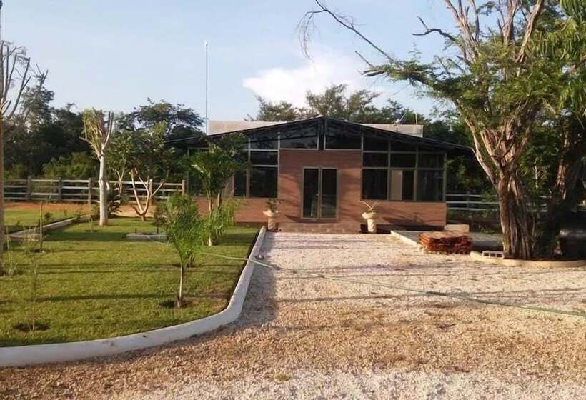 فندق Los Cedros Uayamon