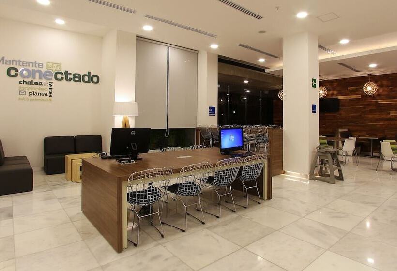 Fotos del hotel One Villahermosa 2000:  19