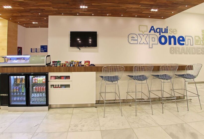Fotos del hotel One Villahermosa 2000:  18
