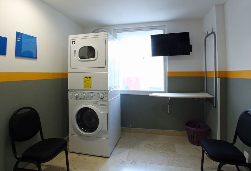 Fotos del hotel One Villahermosa 2000:  13