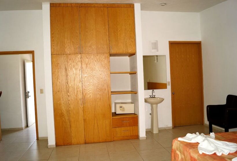 هتل Sara Suites Ixtapa