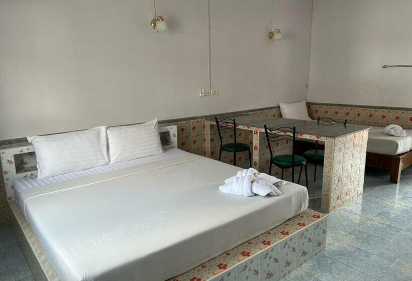 Chumphon Park Resort