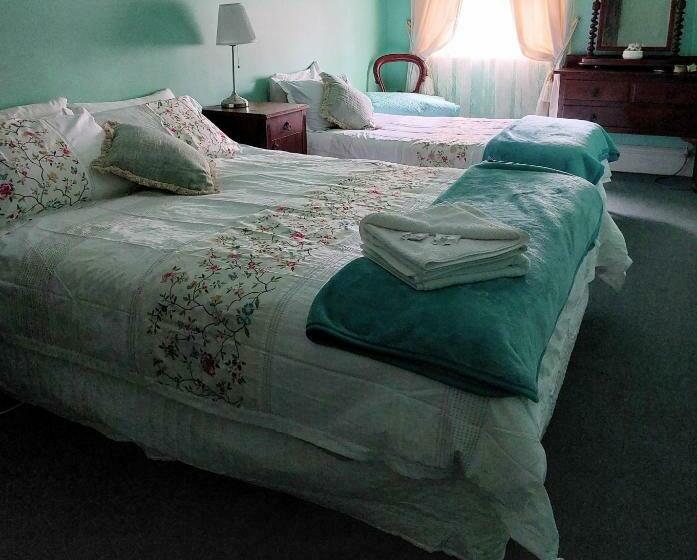 Отель Greenhills Inn