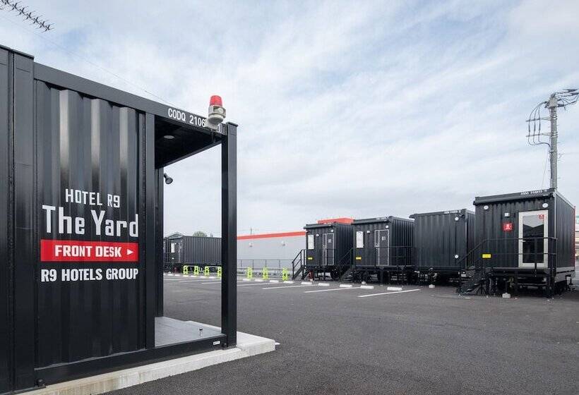 فندق R9 The Yard Sakai