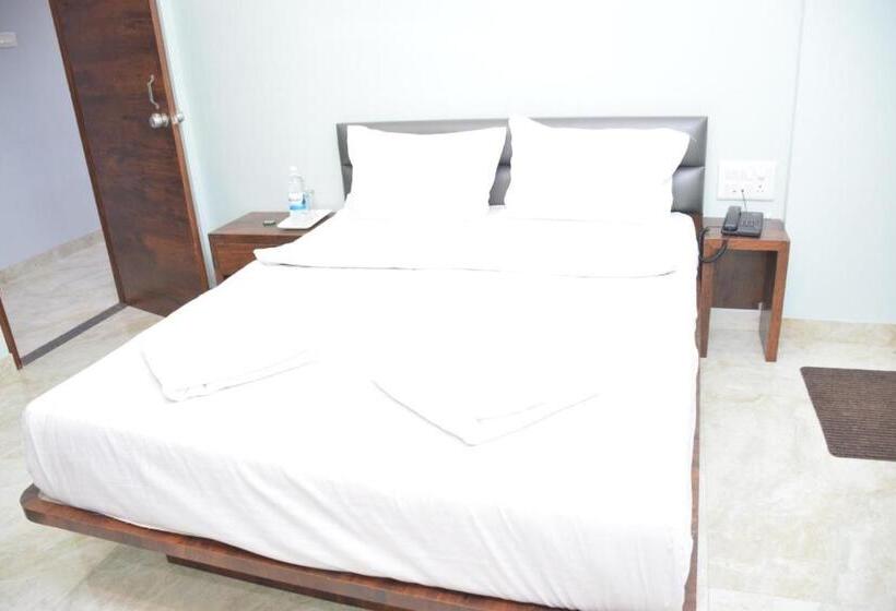 فندق Shankar Residency, Akkalkot