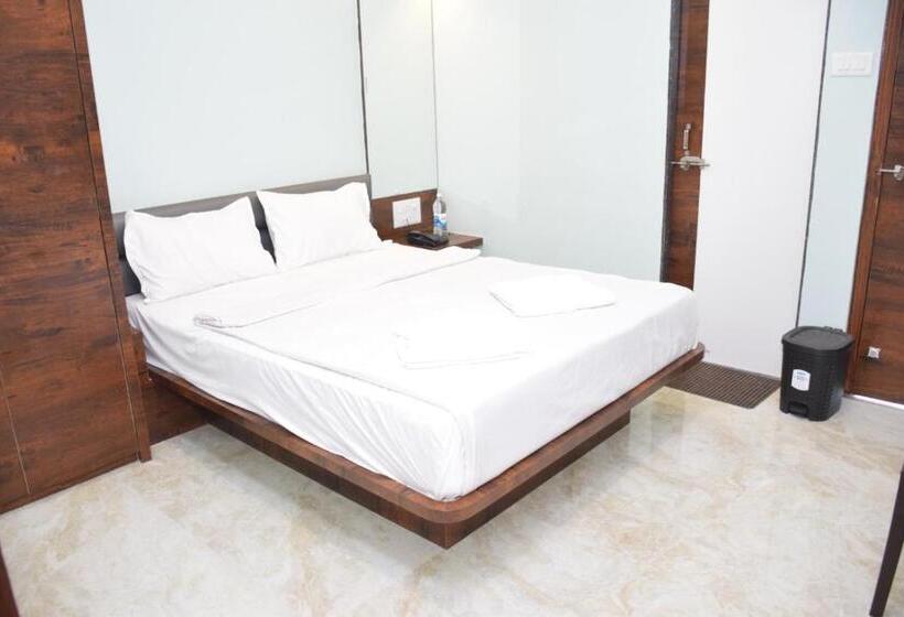 فندق Shankar Residency, Akkalkot