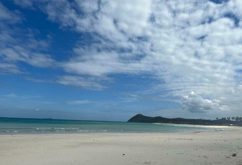 ペンション Jcah Beach House