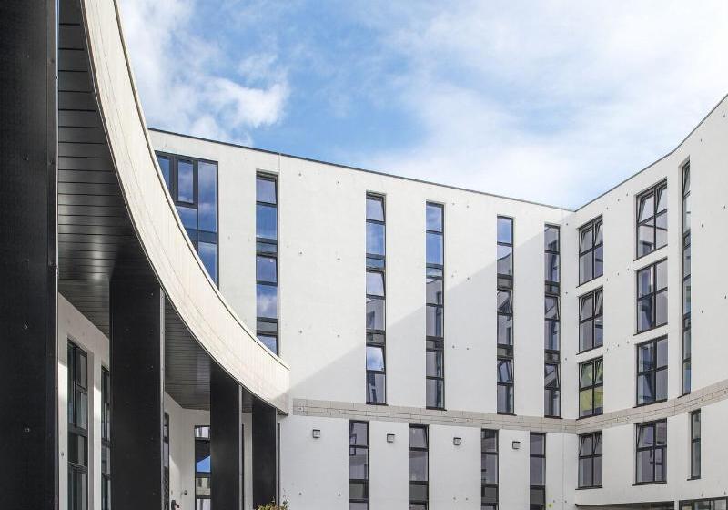 هاستل Destiny Student Holyrood