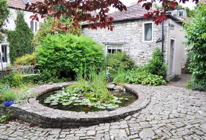 住宿加早餐  Longbridge House