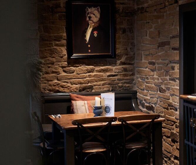 هتل The Alma Inn
