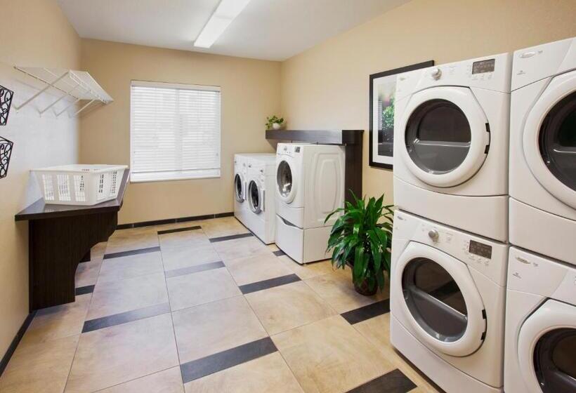 בית מלון כפרי Candlewood Suites Cotulla, An Ihg