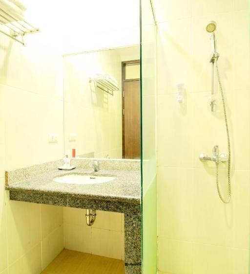 Fotos del hotel Collection O 10 Sweet Karina Bandung:  28