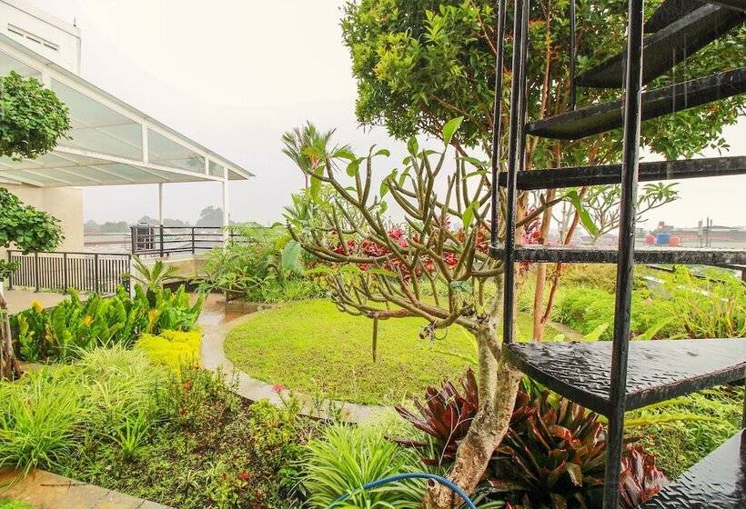 Fotos del hotel Collection O 10 Sweet Karina Bandung:  14