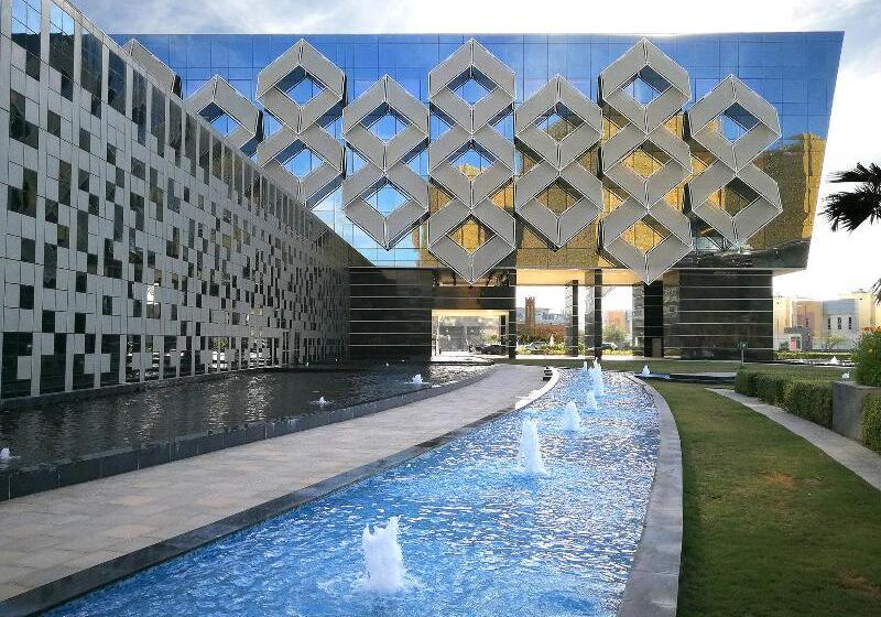 Crowne Plaza Riyadh Rdc Hotel & Convention, An Ihg