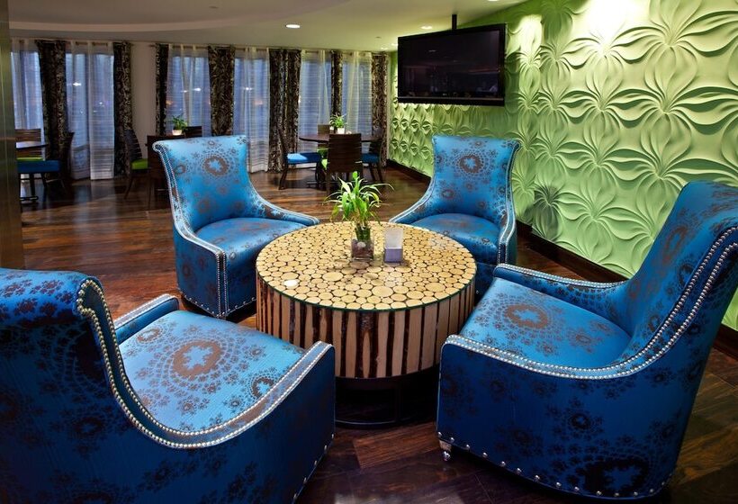هتل Holiday Inn Express Indianapolis  Fishers, An Ihg