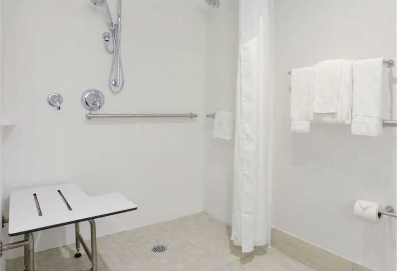 هتل Holiday Inn Express Indianapolis  Fishers, An Ihg