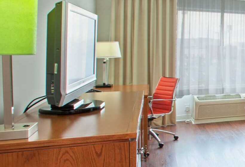 هتل Holiday Inn Express Indianapolis  Fishers, An Ihg