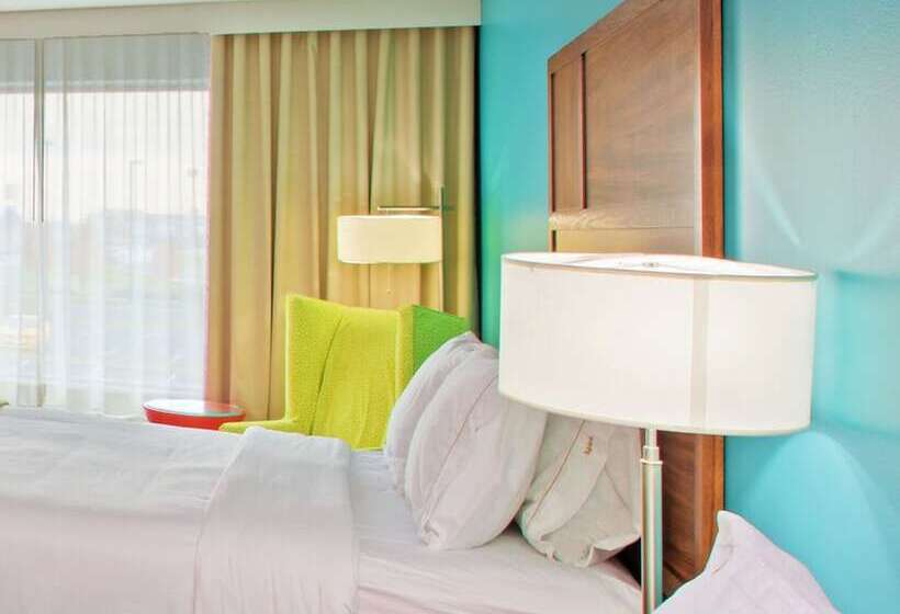 هتل Holiday Inn Express Indianapolis  Fishers, An Ihg