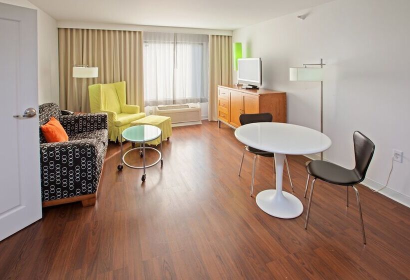 هتل Holiday Inn Express Indianapolis  Fishers, An Ihg