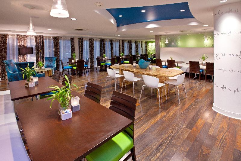 هتل Holiday Inn Express Indianapolis  Fishers, An Ihg