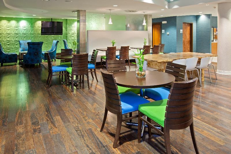 هتل Holiday Inn Express Indianapolis Fishers, An Ihg
