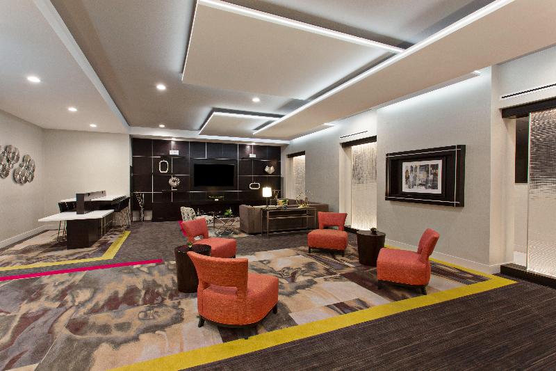 هتل Holiday Inn Express & Suites Anaheim Resort Area, An Ihg