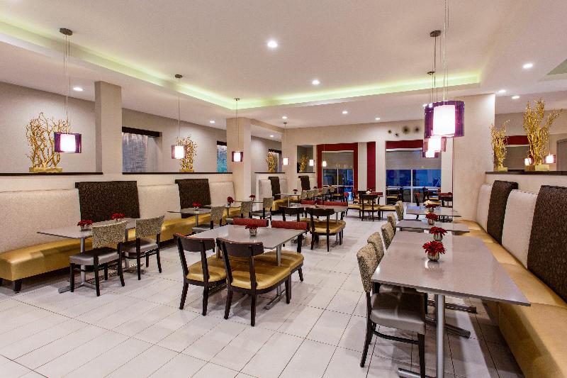 هتل Holiday Inn Express & Suites Anaheim Resort Area, An Ihg